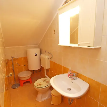 Alma 879 Apartman Poreč