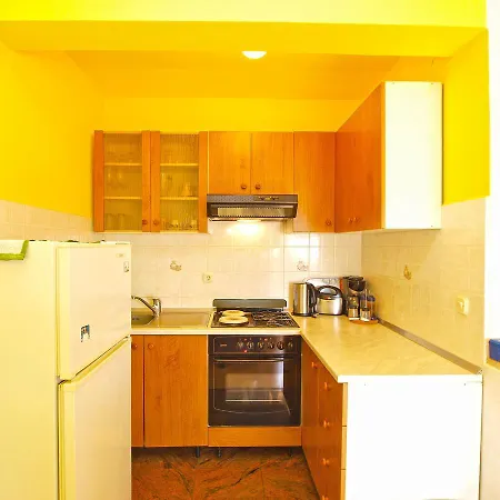 Alma 879 Apartman *