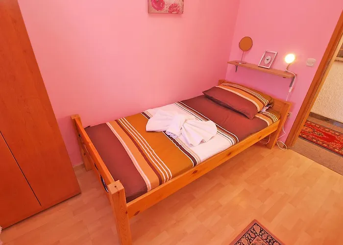 Alma 879 Διαμέρισμα