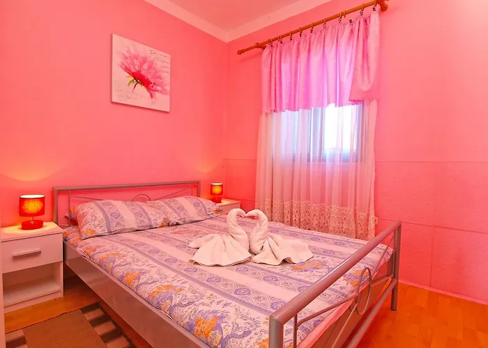 Alma 879 Διαμέρισμα